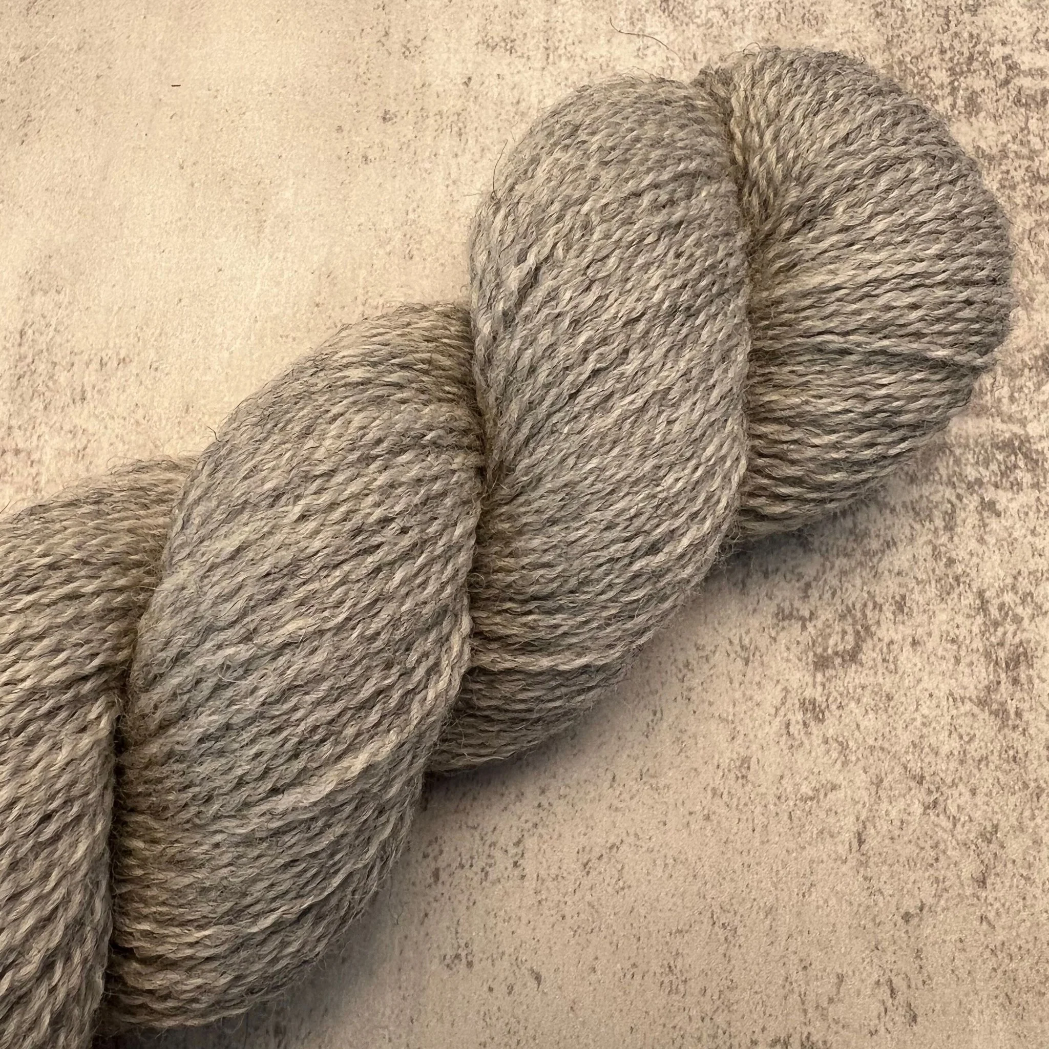 220 Fingering / 8401 Silver
