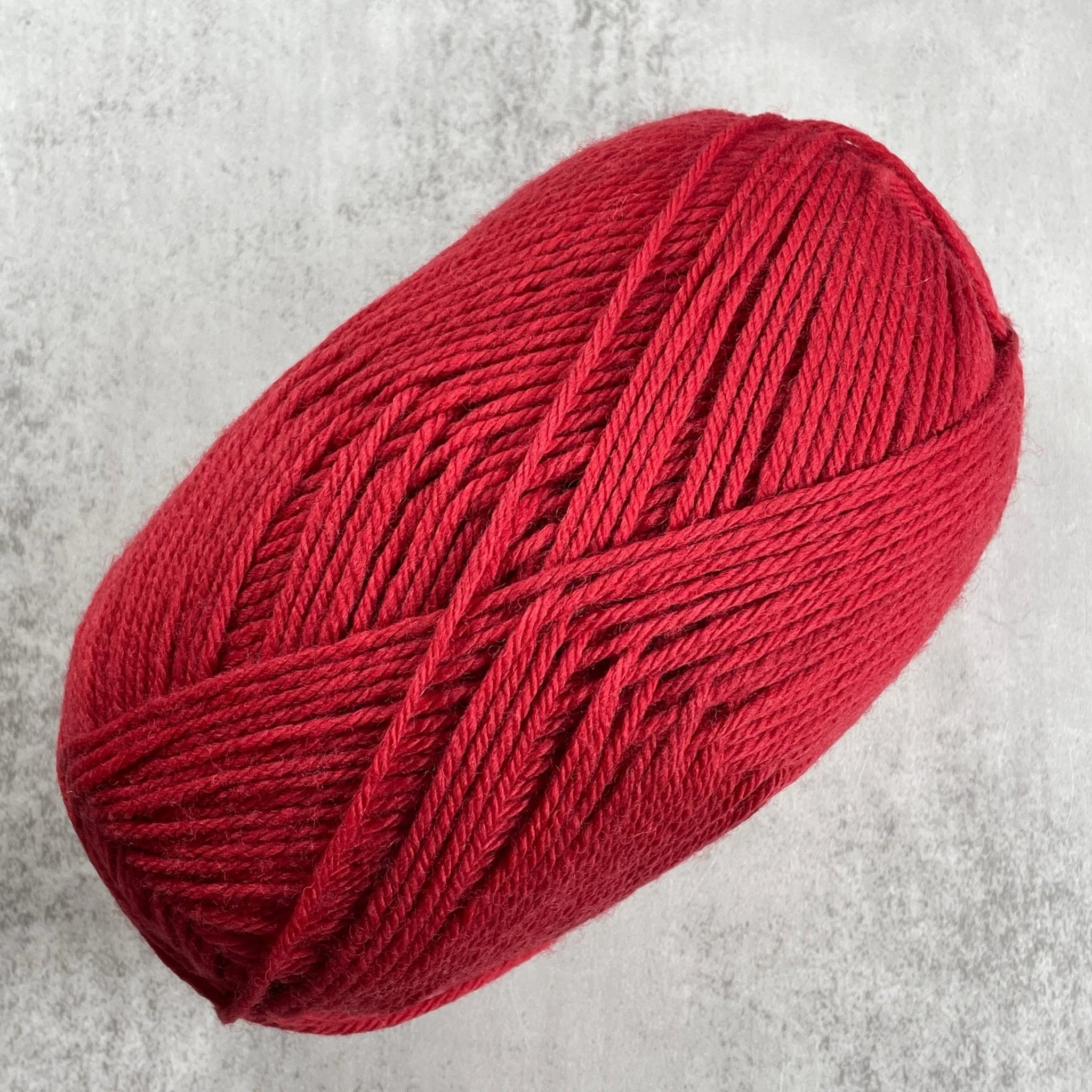 220 Superwash Merino / 46 Cherry