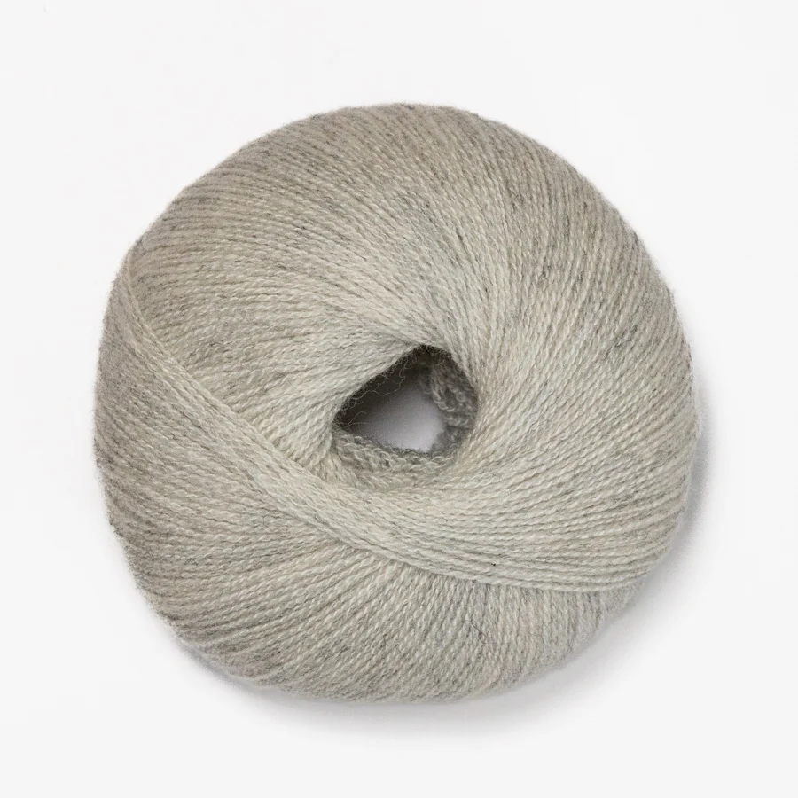Cashmere Lace / 520 Nordic Breeze