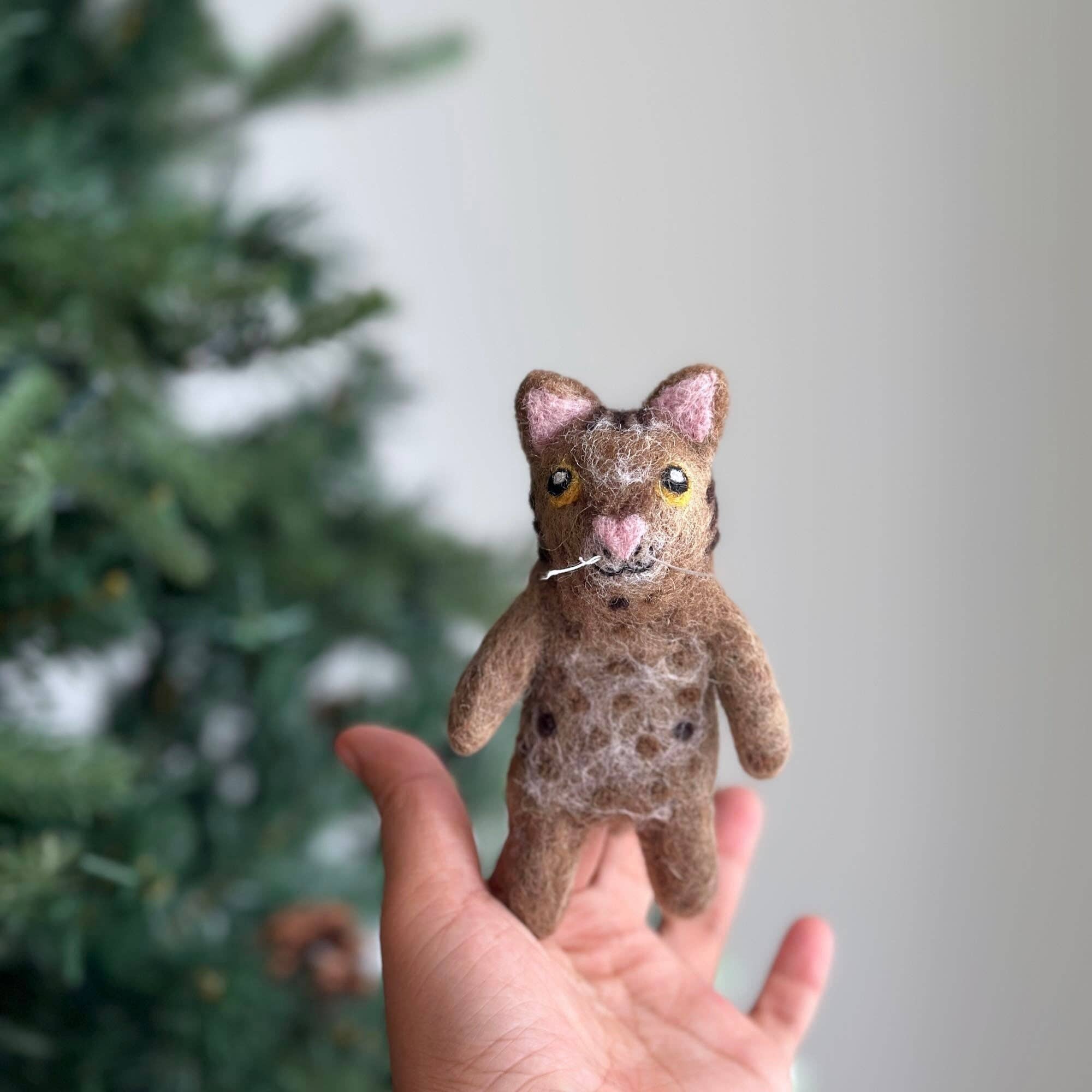 Felt Finger Puppet / "Huhu" The Brown Tabby Cat