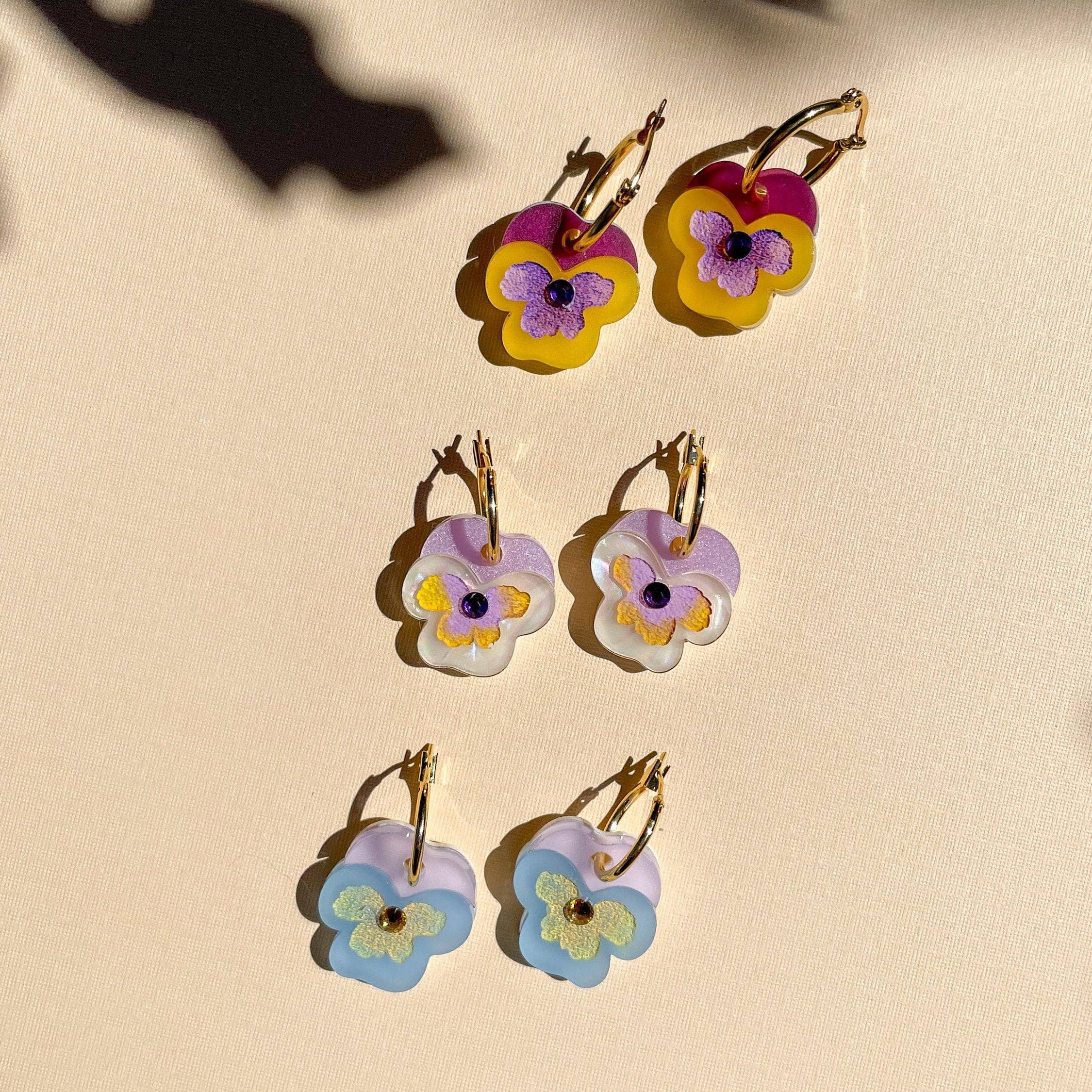 Mini Pansy Dangle / White - Image 2