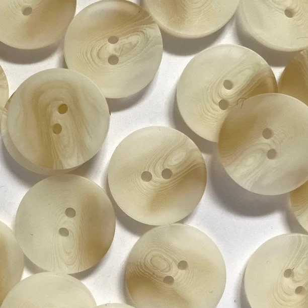 Off-White Bio-Resin Buttons 11/16"