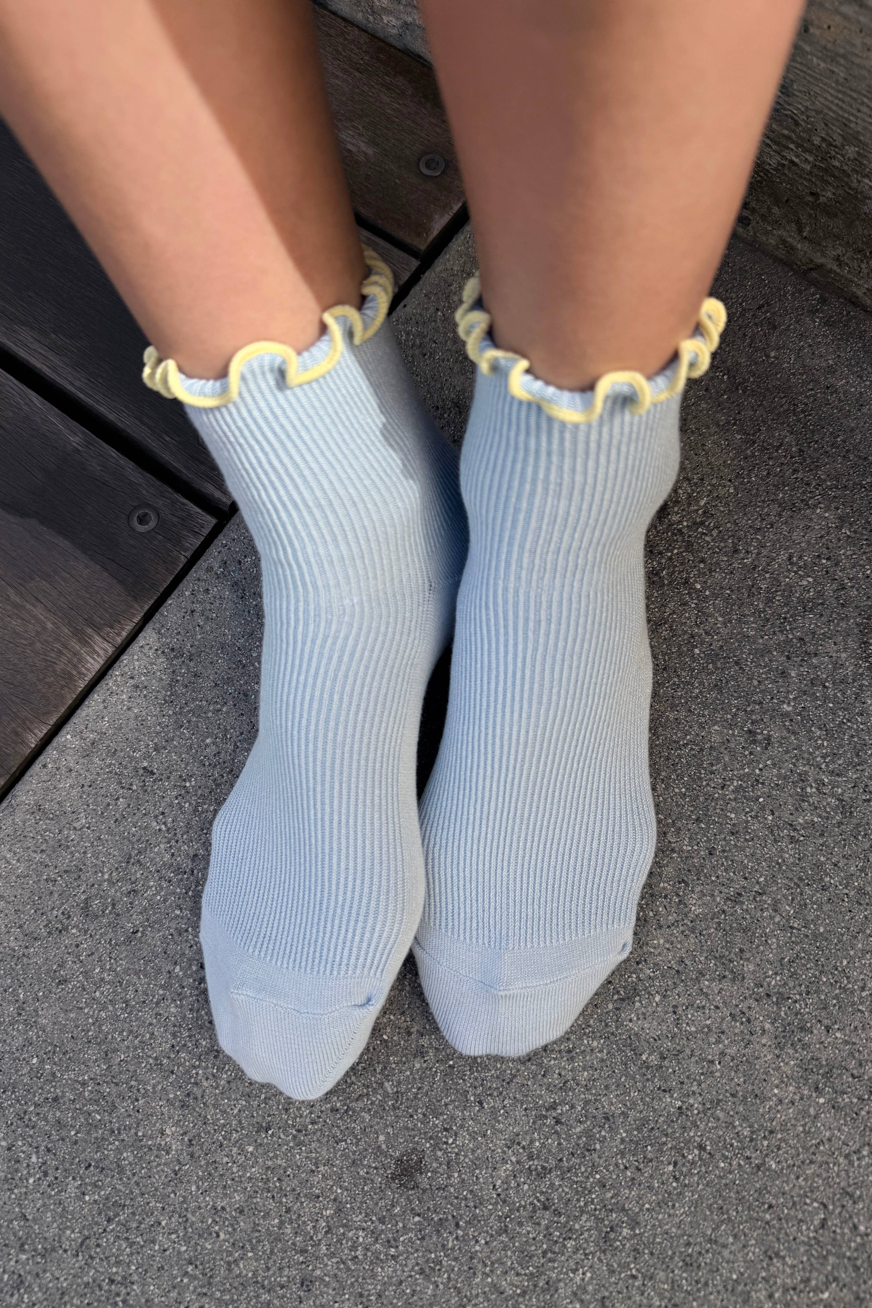 The Petite Ruffled Modal Socks / NAVY / BUTTER - Image 2